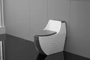 ACE Oval Toilet Seat - Brand New