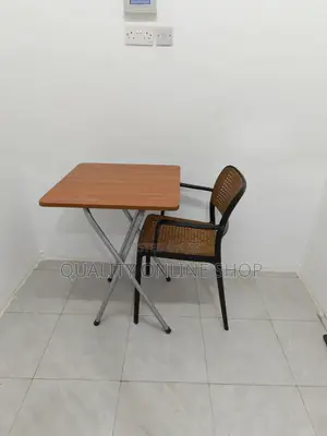 Fancy Office Reading Table and Chairs Set
