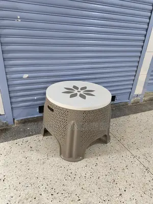 Centre Dining Plastic Table