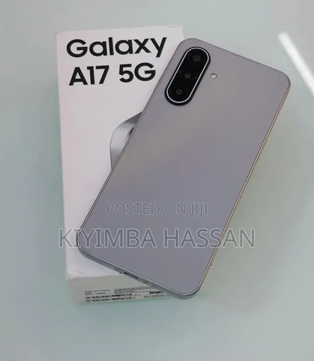 New Samsung Galaxy A17 5G 256GB Gray - 1