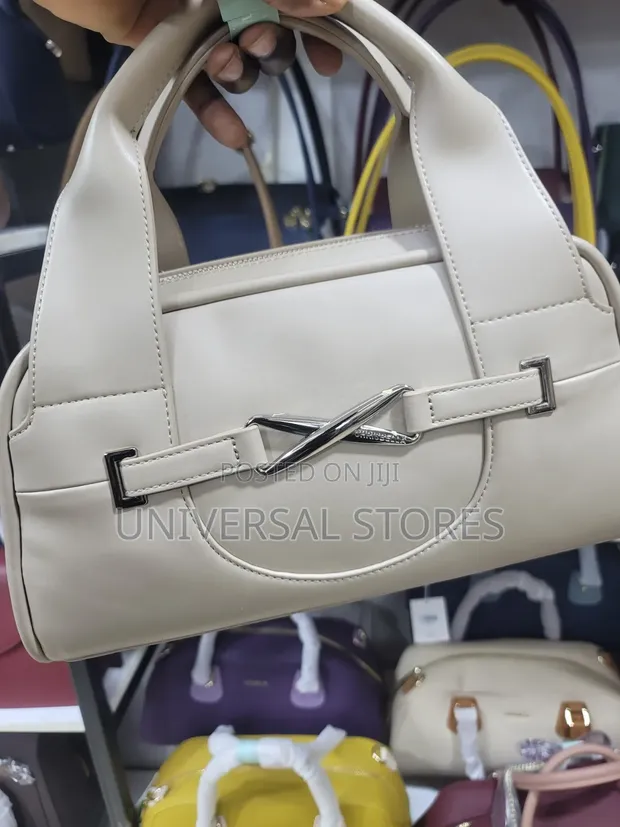 Bella Vintage Style Faux Leather Handbag - 1