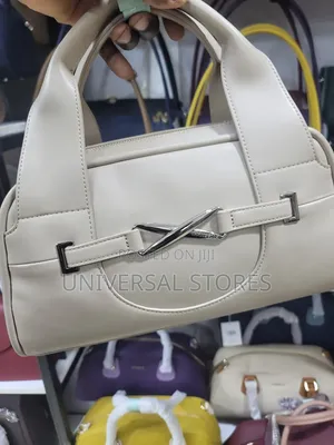 Bella Vintage Style Faux Leather Handbag