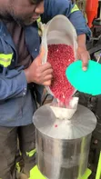 Quality Groundnut Shelling Machine - 7kg Capacity - 3