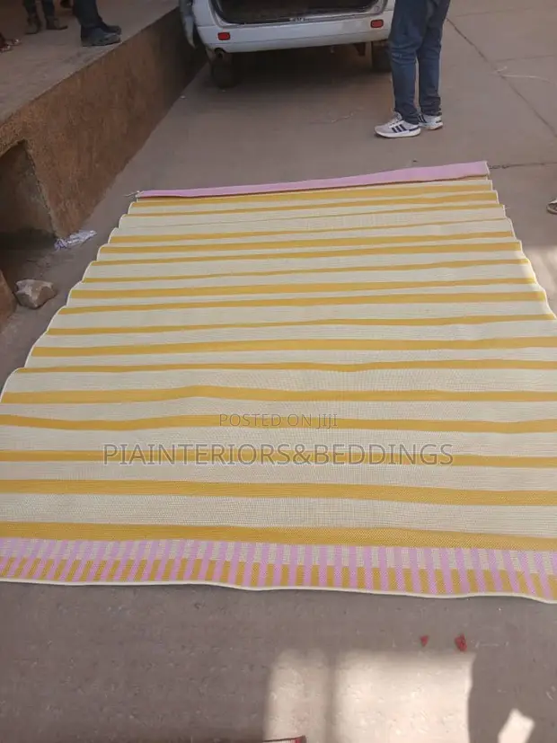 VIP Outdoor Rugs - Crimson - 1