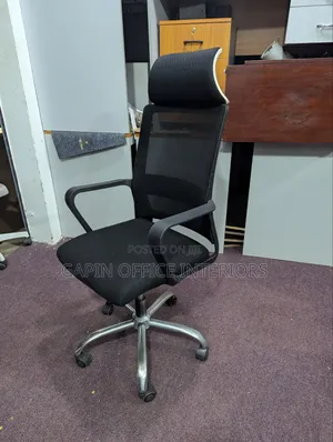 Office Chair with Head Support and Fixed Armrests