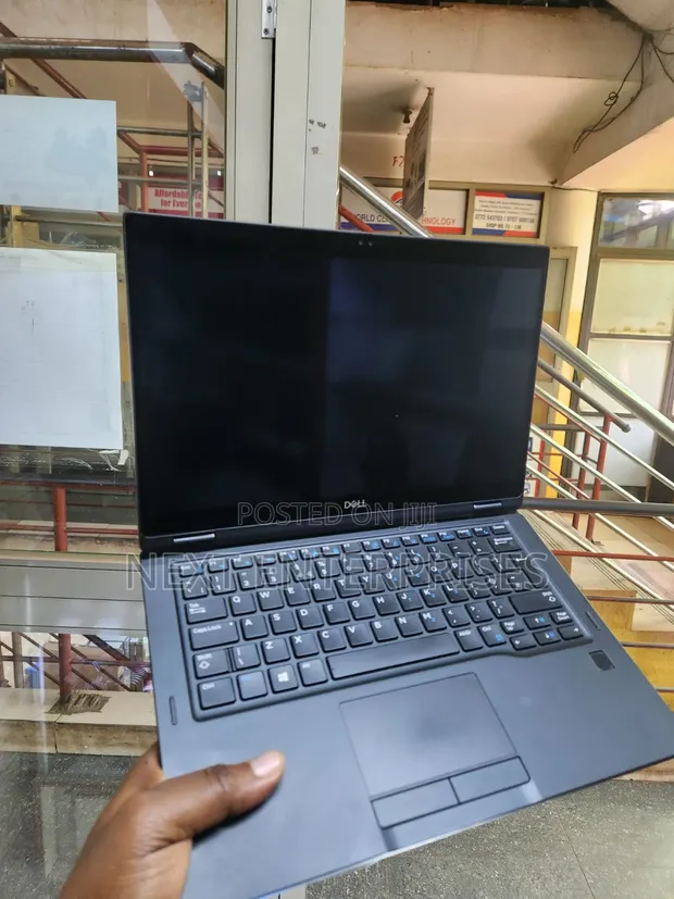 Dell Latitude 7390 Laptop - Intel Core i5, 8GB RAM, 256GB SSD - 1