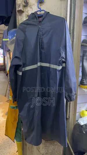 Heavy Duty Waterproof PVC Rain Coats with Hood & Reflector