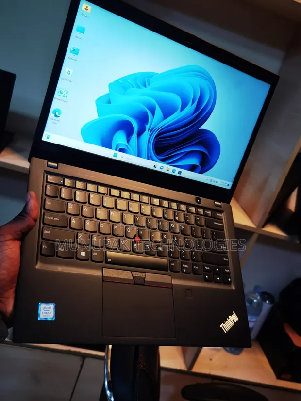Lenovo ThinkPad T490s Laptop - 16GB RAM, Intel Core i7, 256GB SSD - 1