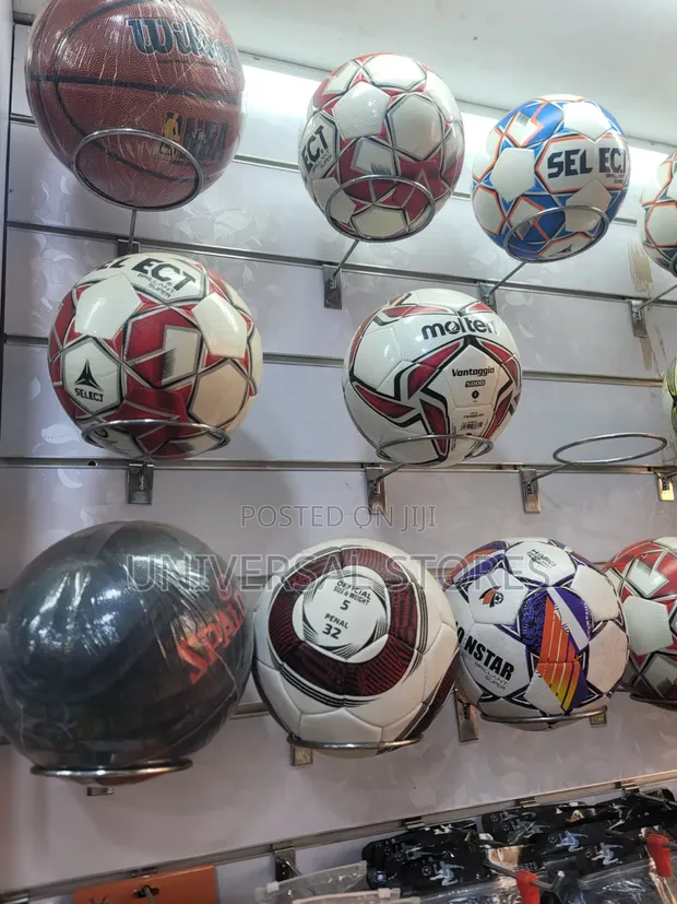 Molten Tubeless Soccer Ball - Size 5 - 1