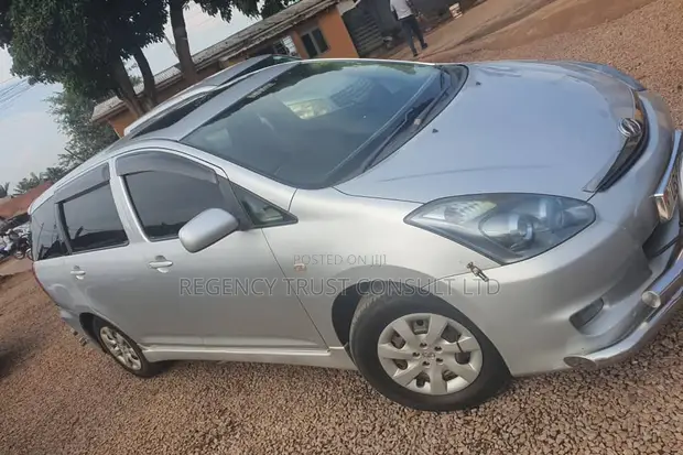 Toyota Wish 2007 Silver - 1