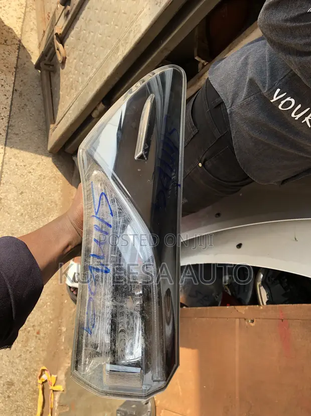 Toyota Harrier 2014-2015 Backlight - 1