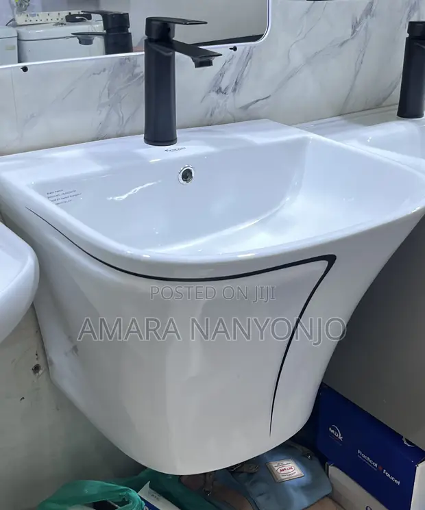 Luxury Toilet and Hand Wash Basin Combo - 1
