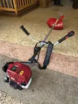 Honda 4-Stroke Brush Cutter / Grass Cutter - 2