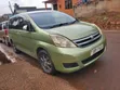 Toyota ISIS 2008 Gold - 4