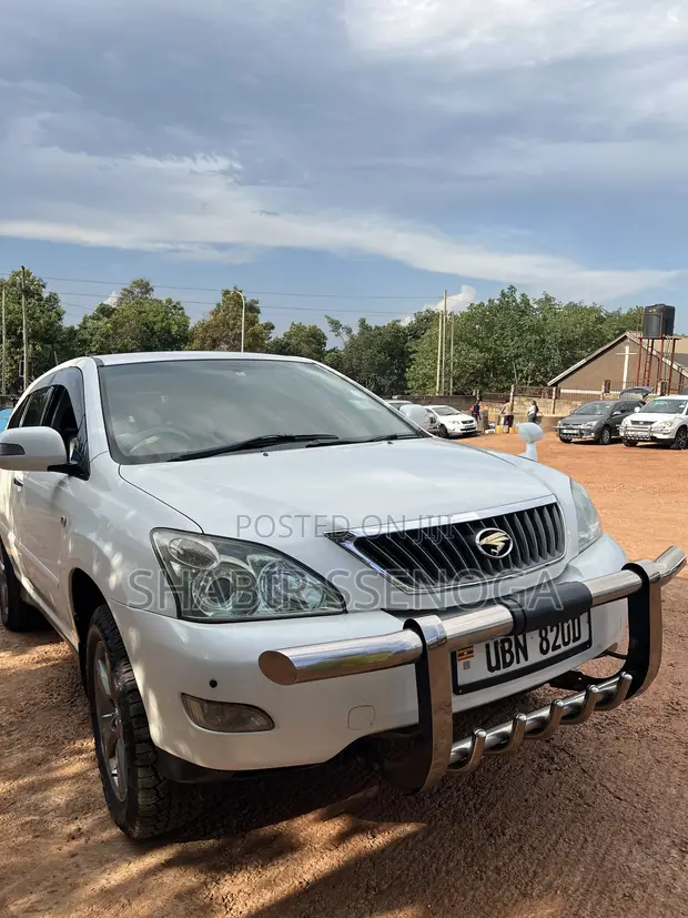 Toyota Harrier 2010 White - 1