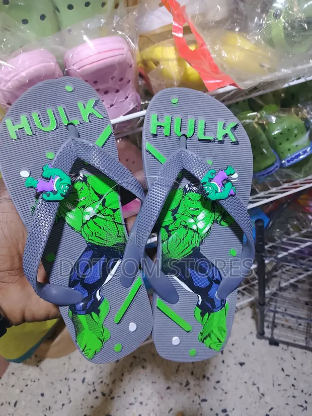 Kids' Hulk Flip-Flops - 1