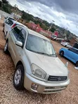 Toyota RAV4 1.8 SUV 2004 Gold - 3