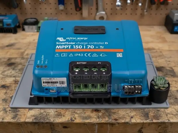 Victron SmartSolar MPPT 150/70-Tr Solar Charge Controller - 1