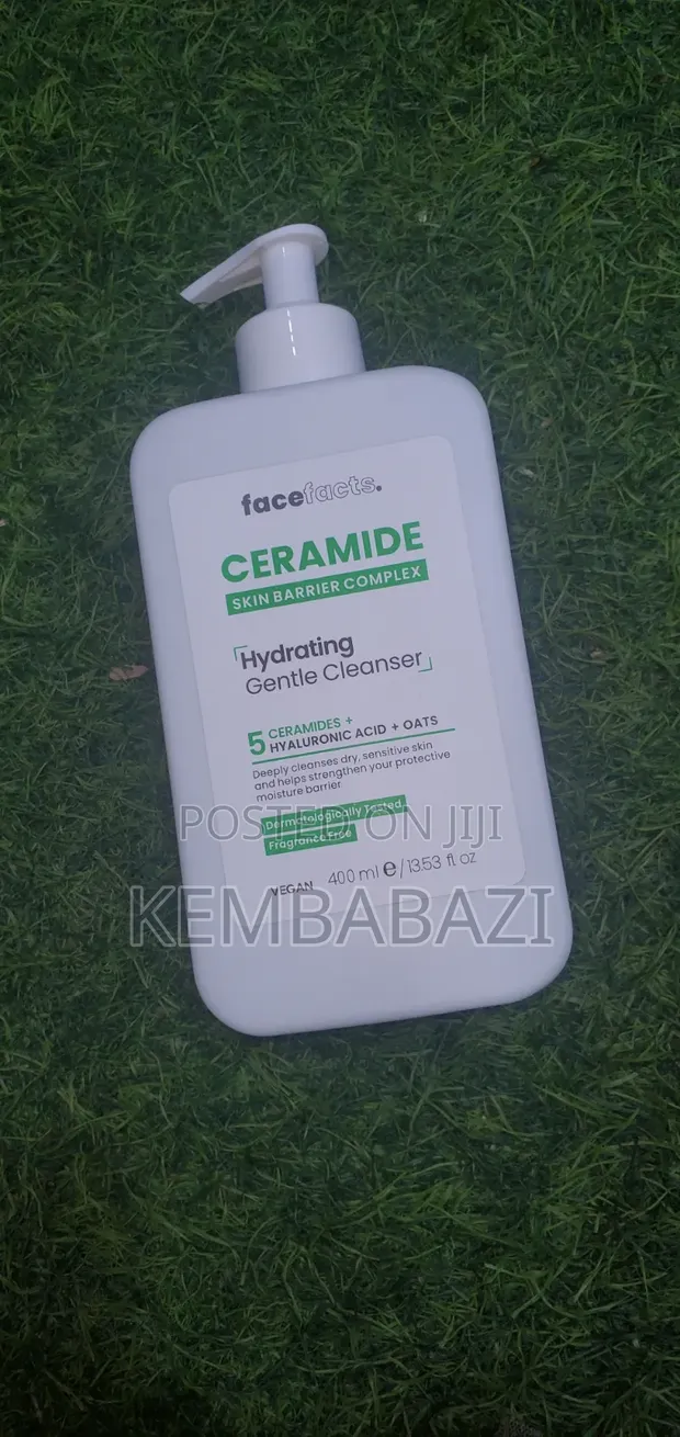 Face Facts Ceramide Hydrating Gentle Cleanser 400ml - 1