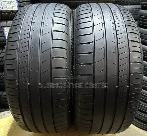 GoodYear Japan Tires 235/50R18 Highway Design - 1