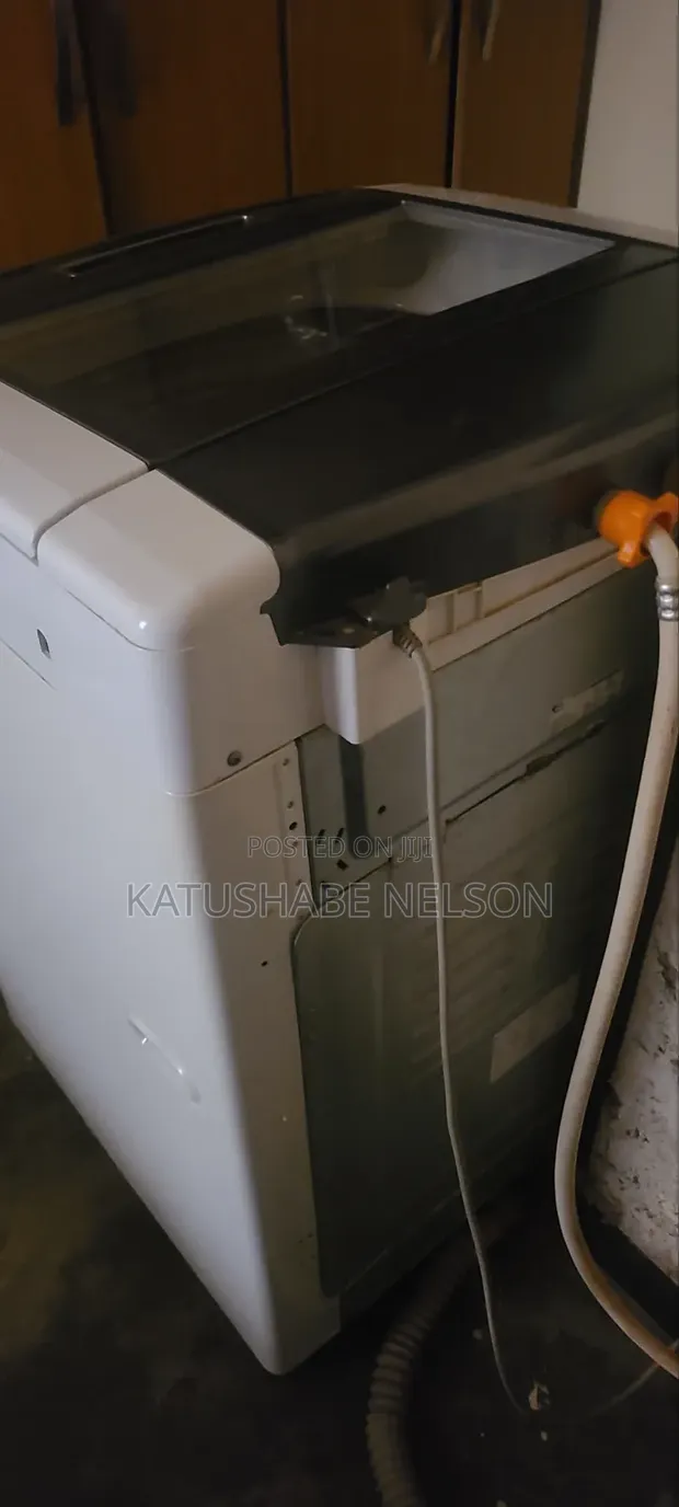 10kg LG Washing Machine - 1