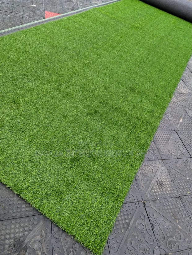 Light Green Grass Carpet - 1