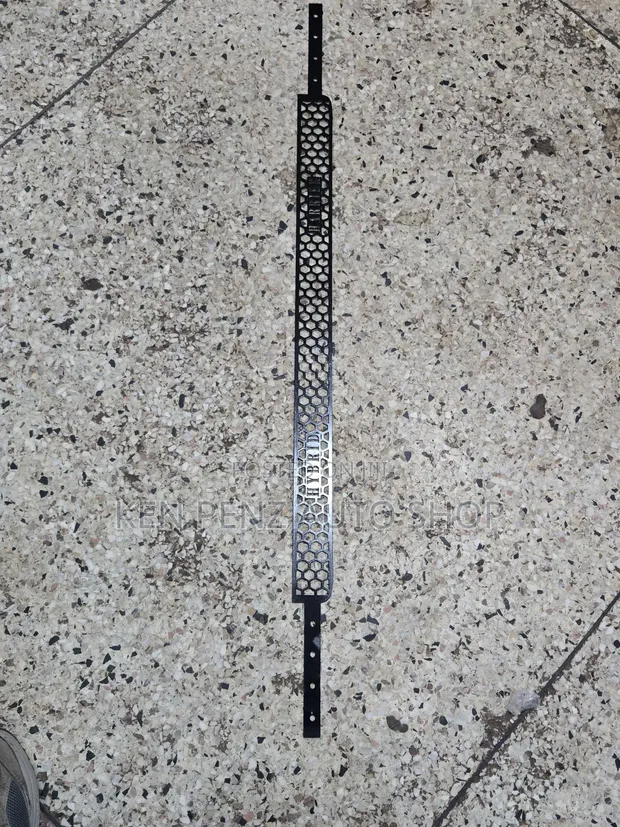 Toyota Harrier Hybrid 2013-2016 Grill Securing Metallic Mesh - 1