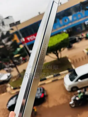 HP EliteBook 1050 G1 Laptop