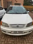 Toyota Ipsum 2000 White - 3