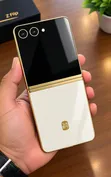 New Samsung Galaxy Z Flip6 256GB Gold - 5