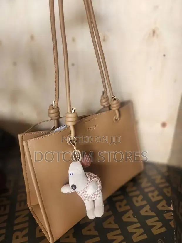 Vogue Classic Tote Bag with Puppy Keychain - 1