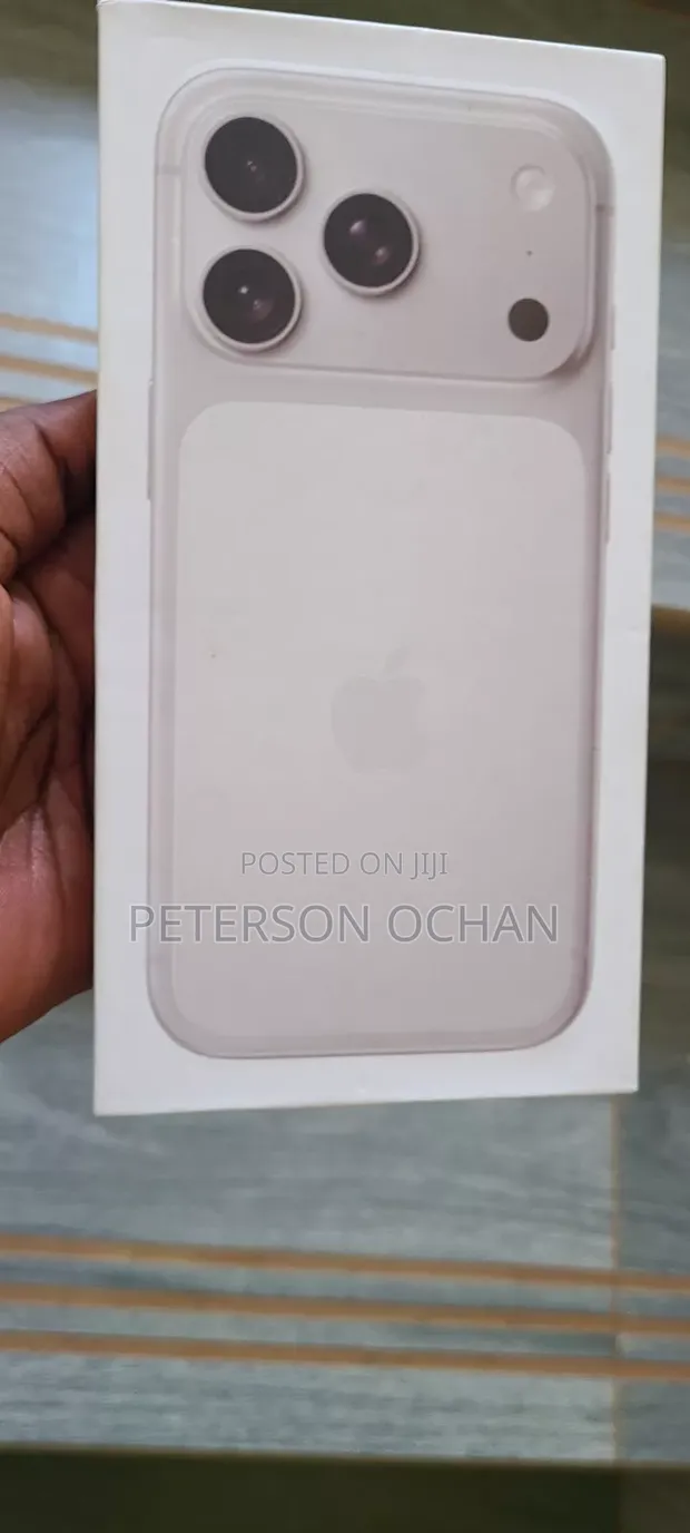 New Apple iPhone 17 Pro Max 512GB Black - 1