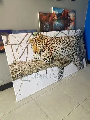 Customized Wall Hangings & Art Pieces