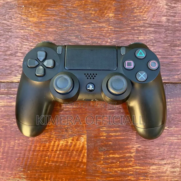 Playstation 4 Wireless Game Controllers - 1