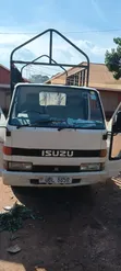 Nissan Elf 1998 White - 3