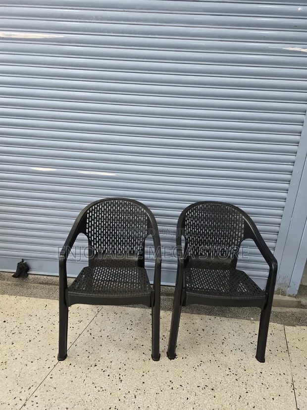 Ergonomic Mesh Back Plastic Chairs with Arms - 1