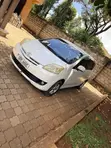 Toyota Passo Sette 1.5 AWD 2010 White - 2