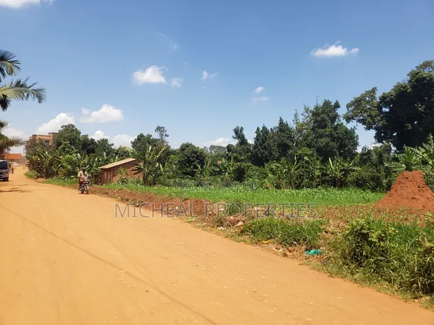 Commercial Plot for Sale, Kitagobwa 50x100ft - 1
