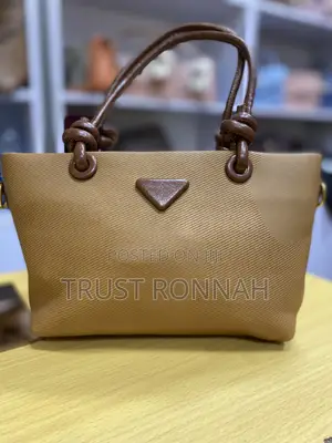 Women's Handbags Available - Heavens Closet