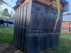 Metallic Grey Kiosk (7x7 ft)