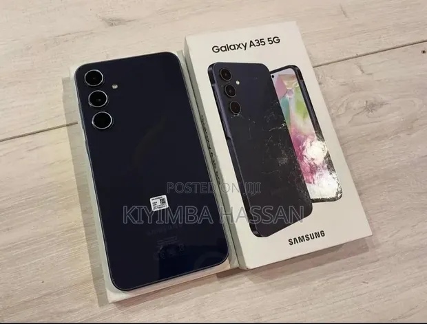 New Samsung Galaxy A35 256GB Black - 1