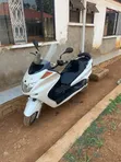 Yamaha Majesty 2020 Scooter - White - 1