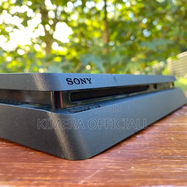PS4 Slim Console Bundle (Not Chipped) - 1