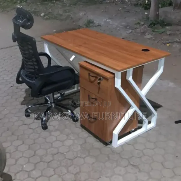 Modern Office Desk - 120cm Wooden Top Study Table - 1