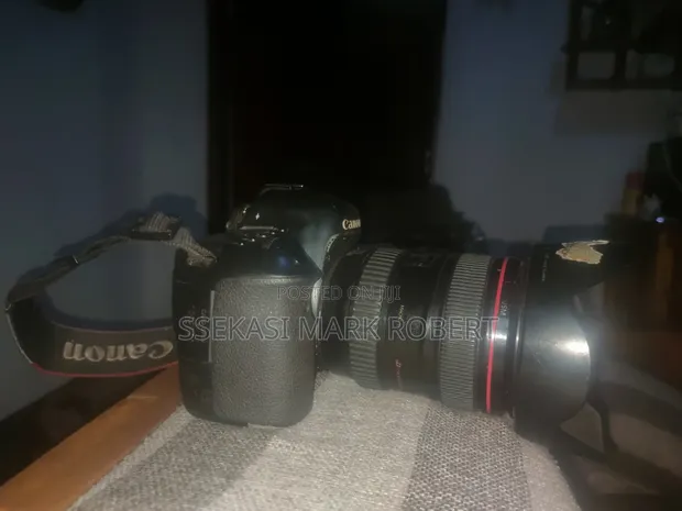 Canon EOS 6D DSLR Camera with 24-105mm Lens - 1