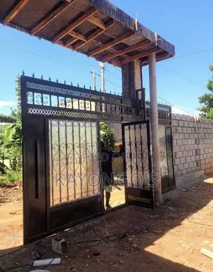 Sliding Fiberglass Gate - Brand New