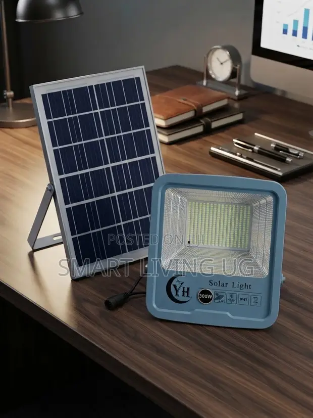 Heavy-Duty Star White 300W Solar Flood Light Kit - 1