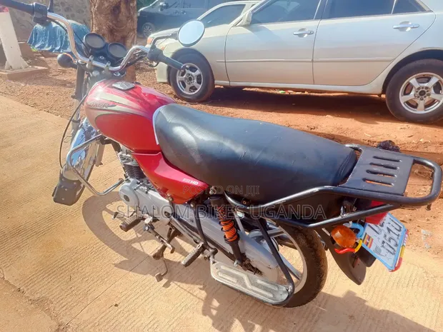 Bajaj Boxer 100 2025 Red - 1