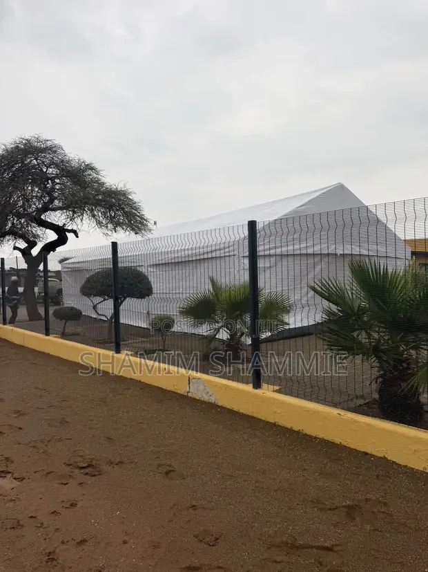200 Seater Tent - Brand New - 1