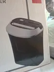Deli Paper Shredder - 10 Sheets - 2
